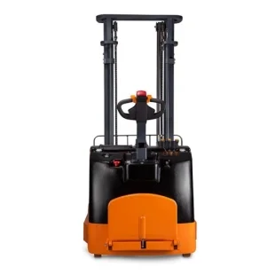 Xe nâng tầm với điện 2 tấn