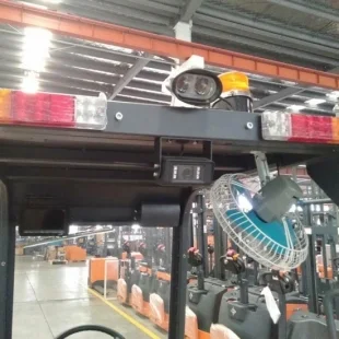Xe Kéo Điện 4 Tấn Ngồi Lái Có Camera & Quạt